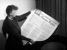 eleonor roosvelt con la dichiarazione universale dei diritti umani - 1948